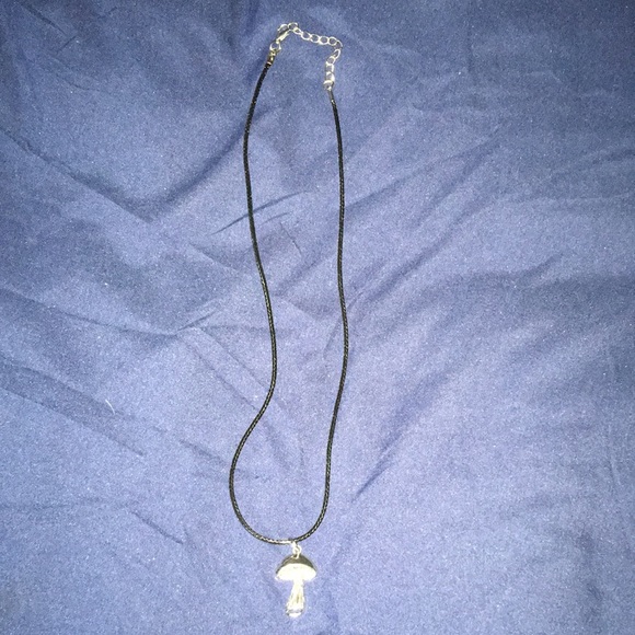 Silver Toned Mushroom Pendant Necklace Artisan New - Picture 2 of 5